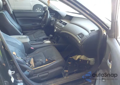 2011 Honda Accord 2.4 Se z USA, uszkodzony, nr VIN 1HGCP2F66BA035026